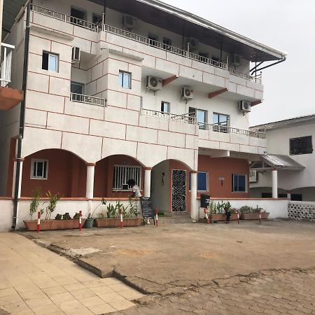 Hotel La Grace Kribi Ngoại thất bức ảnh