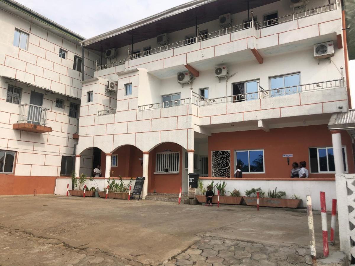 Hotel La Grace Kribi Ngoại thất bức ảnh